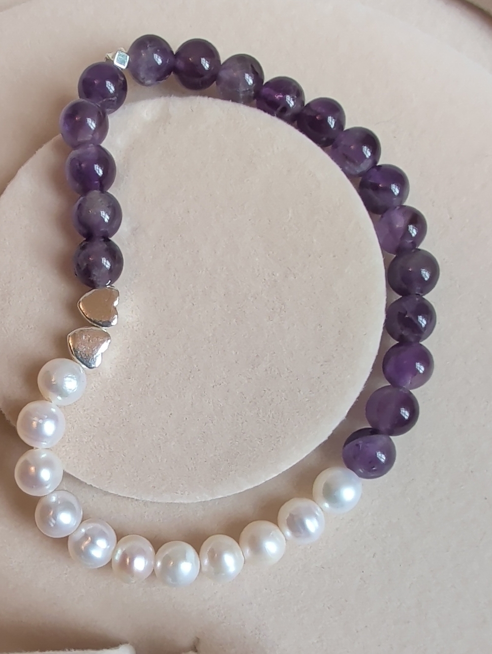 Freshwater Pearl and Amethyst Bead Bracelet with Silver Hearts